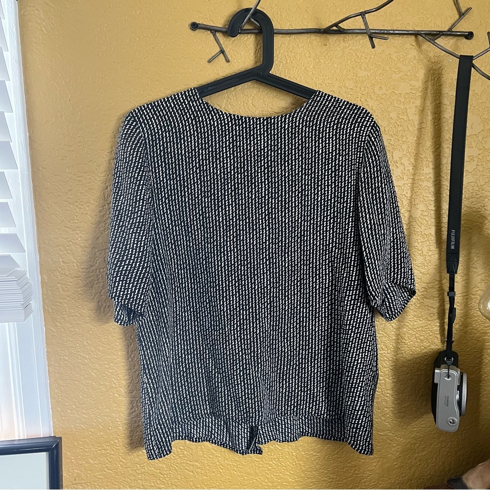 Vintage black and white pattern blouse